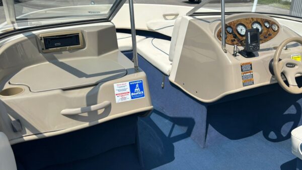 Bayliner 2150 Capri Classic 5.0L Bowrider - imagine 9