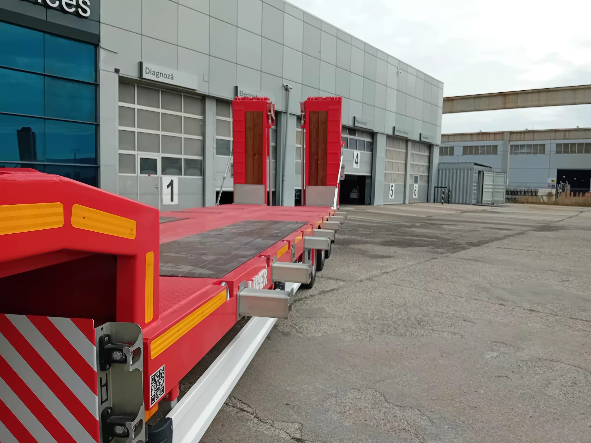 Lider TRAILER/LOW LOADER 3 AXE/3 AXELS, NOU/NEW TOP !!! - imagine 4